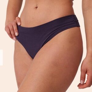 NWT Woolly Merino Wool Everday Weight Thong Sz L Plum